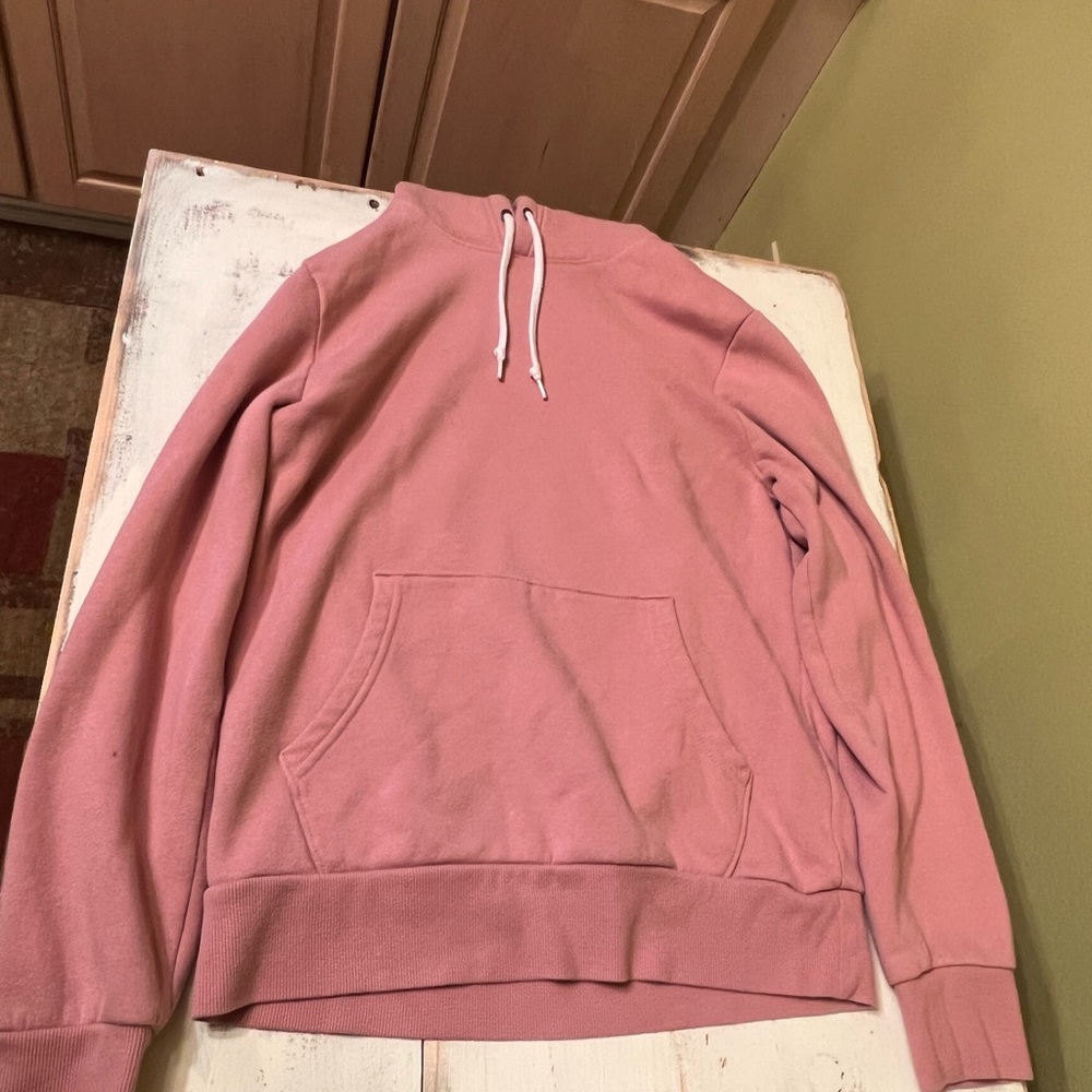 Men’s Old Navy sweatshirt size small